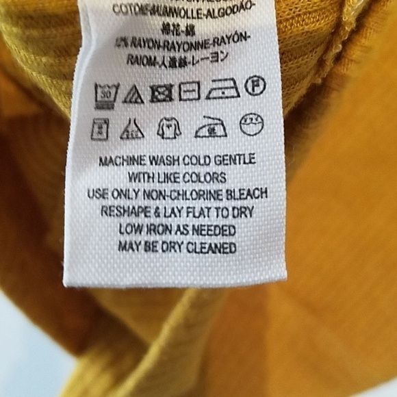 🌸2/$25 NWT Goldenrod Free People Wedge Top Baby Turtleneck Cap Sleeve Ribbed - Picture 5 of 7